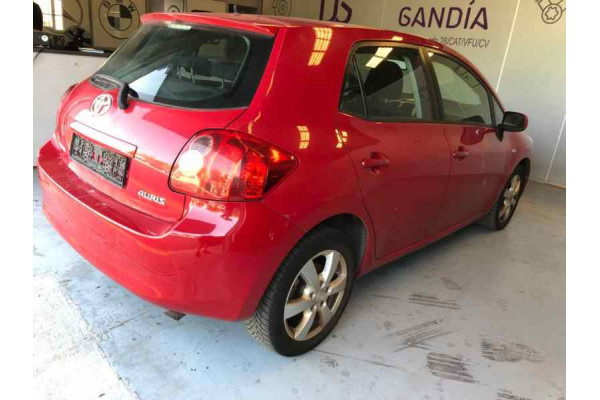 00719  TOYOTA AURIS  Active