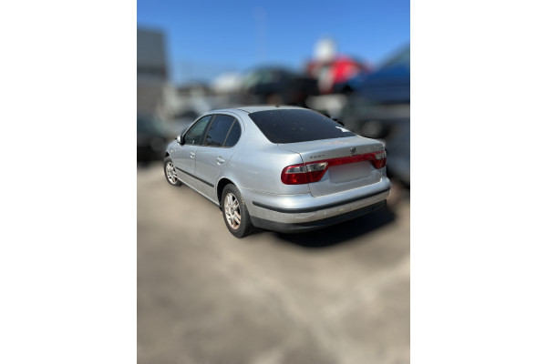 01230  SEAT TOLEDO (1M2)  Select