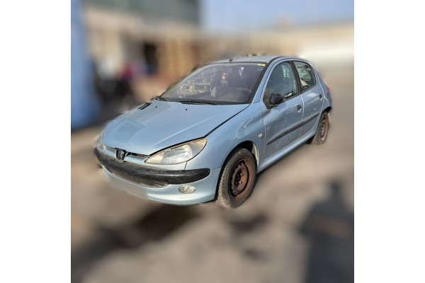 01490  PEUGEOT 206 BERLINA  XT