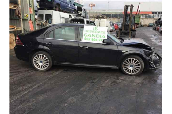 00214  FORD MONDEO BERLINA (GE)  Titanium (D)