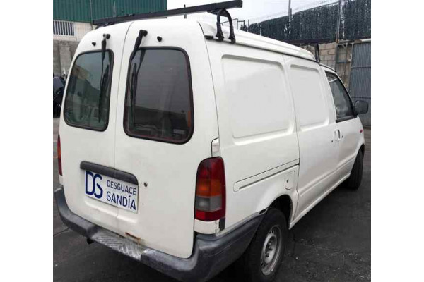 00242  NISSAN SERENA (C23M)  2.3 Diesel