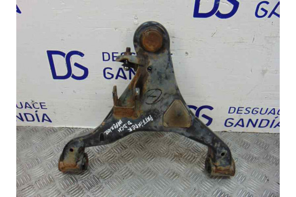 BRAZO SUSPENSION INFERIOR DELANTERO DERECHO| NISSAN- 2.5 DCI 174CV 2488CC|YD25DDTI - 2005