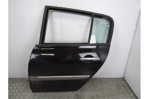 PUERTA TRASERA IZQUIERDA  RENAULT MEGANE II  1.6 16V 112CV 1598CC 2005 NEGRA