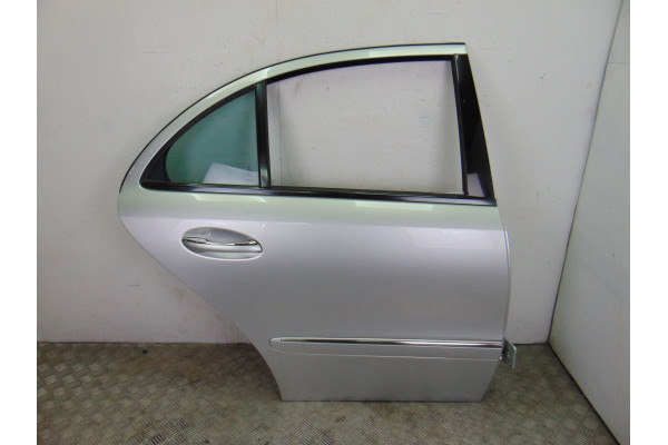 PUERTA TRASERA DERECHA| MERCEDES-BENZ- E 320 CDI (211.022) 224CV 2987CC|PLATA PUERTA COMPLETA PERTENECE A COCHE INGLES  *LOS ACC