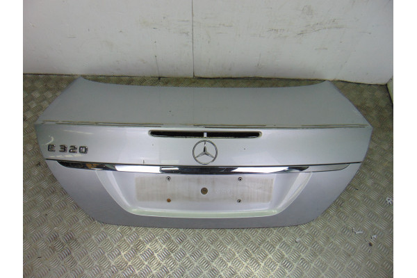 TAPA MALETERO  MERCEDES-BENZ CLASE E  E 320 CDI (211.022) 224CV 2987CC 2007 PLATA