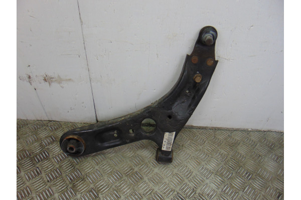 BRAZO SUSPENSION INFERIOR DELANTERO IZQUIERDO  KIA CEED  1.4 CVVT 90CV 1396CC 2012 54500-A6200