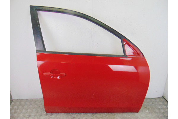 PUERTA DELANTERA DERECHA  HYUNDAI I30  1.6 CRDI 90CV 1582CC 2008 ROJA