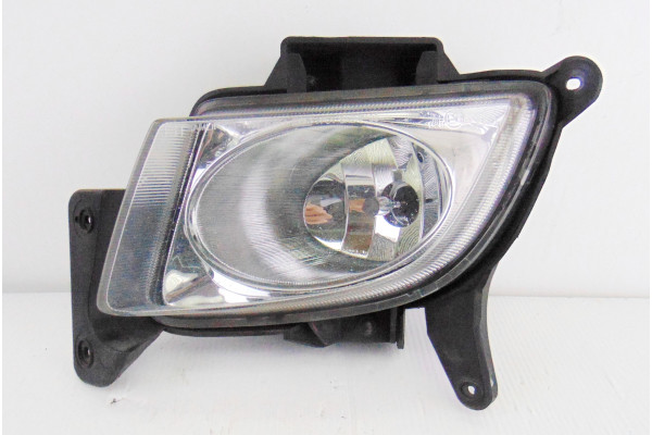 FARO ANTINIEBLA IZQUIERDO  HYUNDAI I30  1.6 CRDI 90CV 1582CC 2008