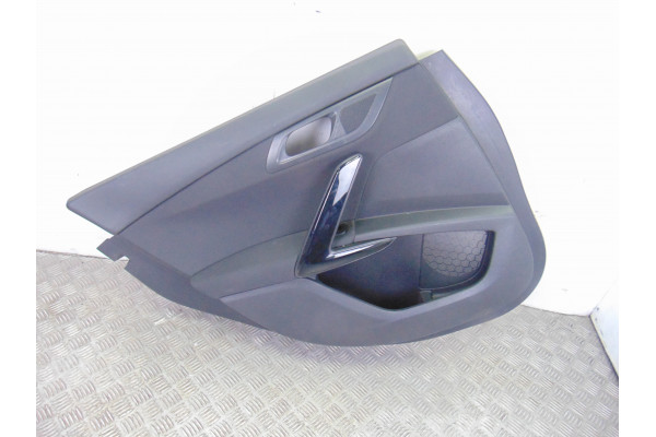 GUARNECIDO PUERTA TRASERA IZQUIERDA  PEUGEOT 508 SW I  1.6 BLUEHDI 120 120CV 1560CC 2017 98035603