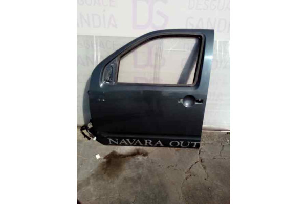 PUERTA DELANTERA IZQUIERDA  NISSAN NP300 NAVARA  2.5 DCI 4WD 174CV 2488CC 2006 NEGRA