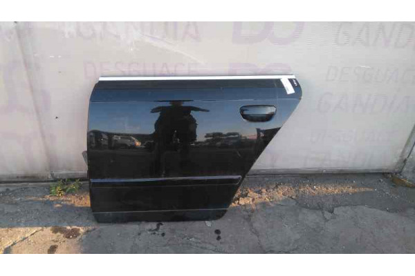 PUERTA TRASERA IZQUIERDA  AUDI A4  1.9 TDI 116CV 1896CC 2006 NEGRA