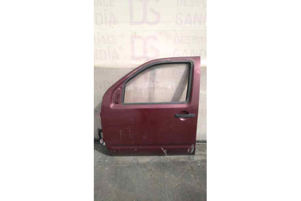 PUERTA DELANTERA IZQUIERDA  NISSAN NP300 NAVARA  2.5 DCI 4WD 174CV 2488CC 2006 GRANATE