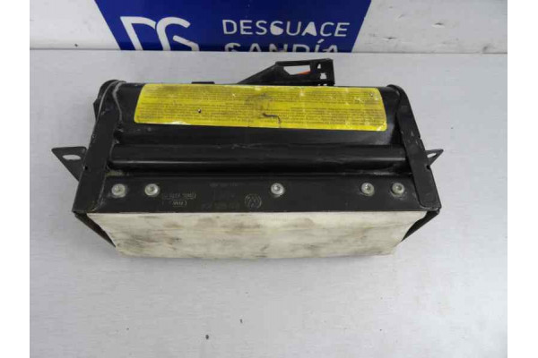 AIRBAG DELANTERO DERECHO  VOLKSWAGEN PASSAT  1.9 TDI 110CV 1896CC 1996 3B0880204A