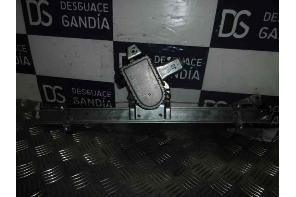 ELEVALUNAS DELANTERO DERECHO  MITSUBISHI MONTERO III  3.2 DI-D 165CV 3200CC 2003 5 PIN