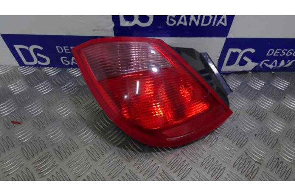 PILOTO TRASERO DERECHO  MITSUBISHI COLT VI  1.5 DI-D 95CV 1493CC 2007