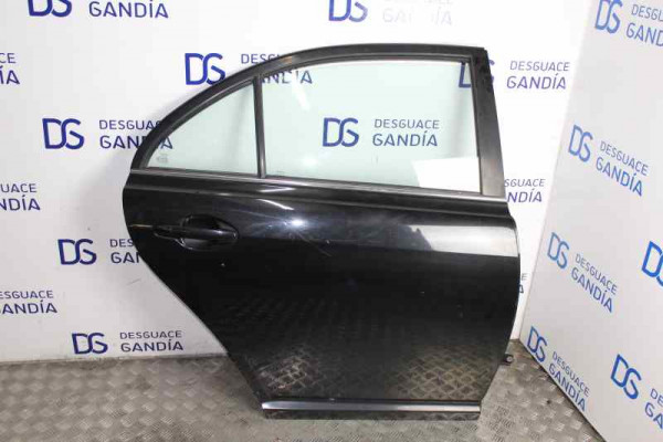 PUERTA TRASERA DERECHA  TOYOTA AVENSIS SEDÁN  2.0 D-4D (CDT250_) 116CV 1995CC 2003 NEGRO