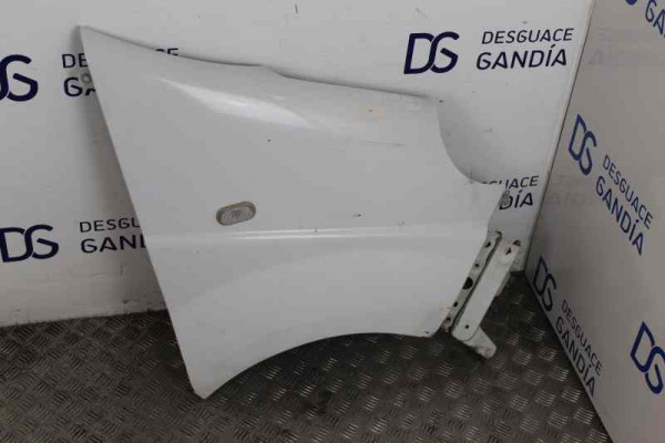 ALETA DELANTERA DERECHA  NISSAN PRIMASTAR FURGÓN  2.0 DCI 115 114CV 1995CC 2009 BLANCA