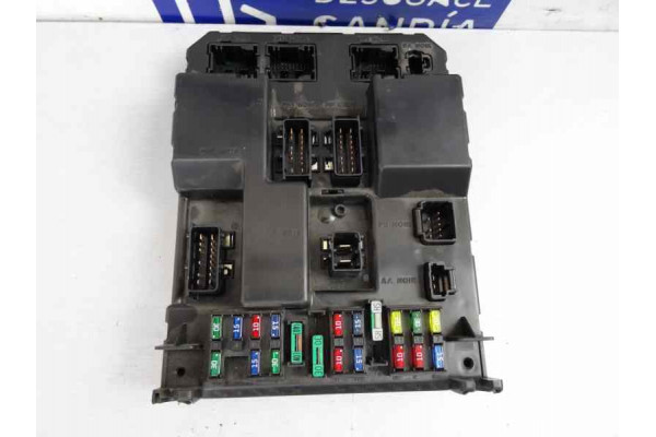 CAJA RELES / FUSIBLES| PEUGEOT- 1.6 16V 109CV 1587CC|9651196980 9651197680 BSI J04-00 - 2004