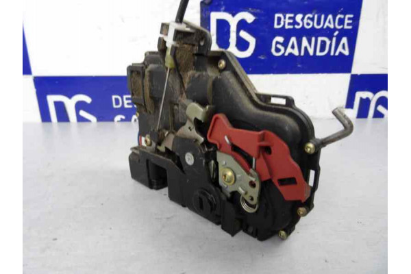 CERRADURA PUERTA TRASERA DERECHA  AUDI A4  2.5 TDI 163CV 2496CC 2003 8E0839016C