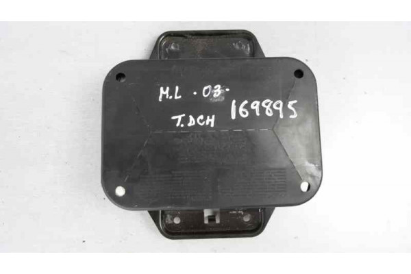 AIRBAG LATERAL TRASERO DERECHO| MERCEDES-BENZ- ML 270 CDI (163.113) 163CV 2685CC|PUERTA A1638600605 - 2002