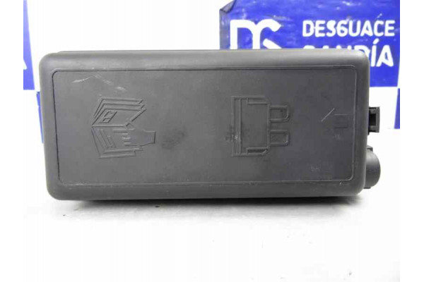 CAJA RELES / FUSIBLES  MINI MINI  ONE D 88CV 1364CC 2004 690660403