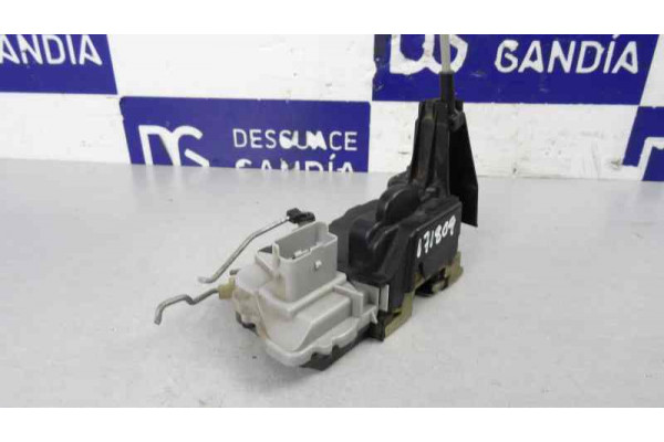 CERRADURA PUERTA DELANTERA IZQUIERDA| PEUGEOT- 1.6 HDI 110 109CV 1560CC|6 PIN SIN CABLE NI VARILLAJE - 2006