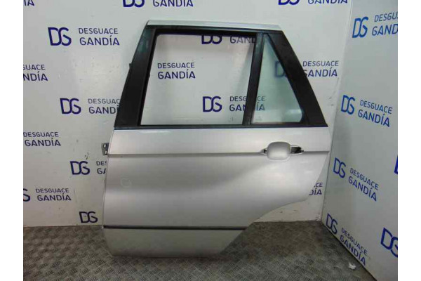 PUERTA TRASERA IZQUIERDA  BMW X5  3.0 D 184CV 2925CC 2001 PLATA