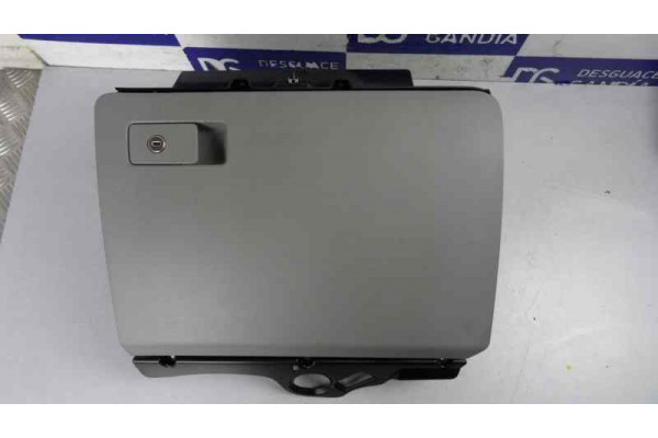 GUANTERA| VOLKSWAGEN- |3C1857101 INCLUYE INTERRUPTOR AIRBAG Y GUARDA LIBRO GRIS - 2006