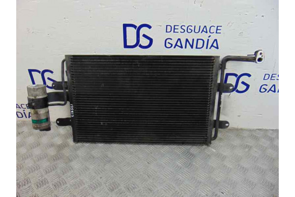 CONDENSADOR / RADIADOR  AIRE ACONDICIONADO  VOLKSWAGEN GOLF IV  1.9 TDI 110CV 1896CC 2001