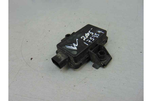 SENSOR| MERCEDES-BENZ- C 300 BLUETEC HYBRID / H (205.012) 204CV 2143CC|SENSOR PRESION NEUMATICOS A0009001105Q02 - 2014