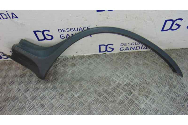 ALETIN TRASERO IZQUIERDO| BMW- 3.0 D 184CV 2925CC|8408707 - 2001