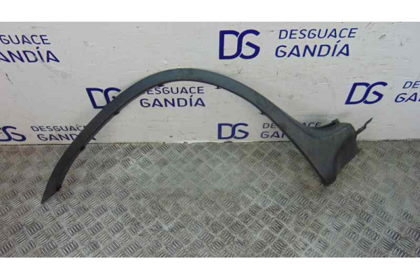 ALETIN DELANTERO IZQUIERDO  BMW X5  3.0 D 184CV 2925CC 2003 8408703