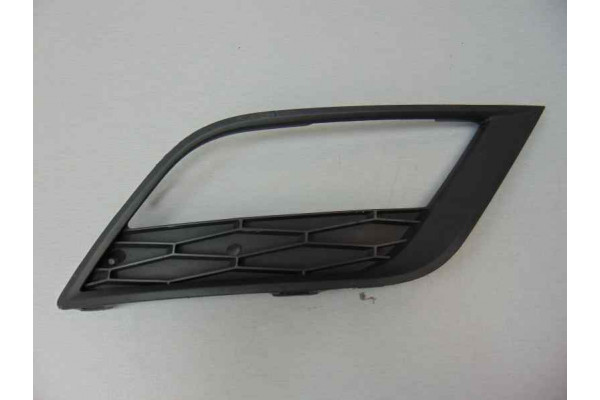 REJILLA PARAGOLPES DERECHA| SEAT- 1.2 TDI 75CV 1199CC|6J0853666E - 2014