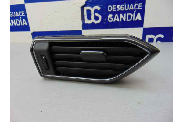 REJILLA AIREADORA  SEAT TARRACO   2018 5FJ820902