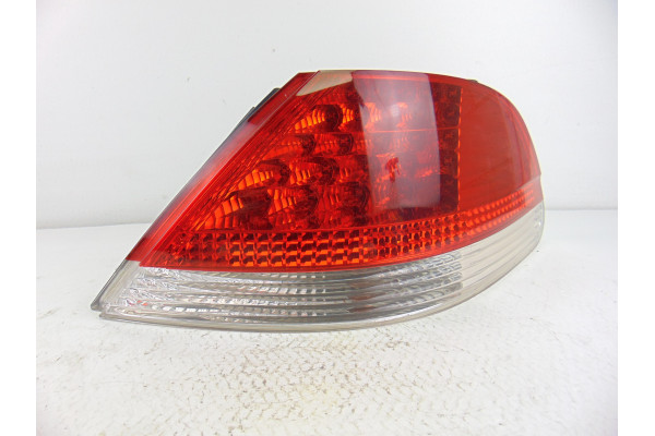 PILOTO TRASERO DERECHO| BMW- 730 D 218CV 2993CC|63216914286 6914286 LED - 2008