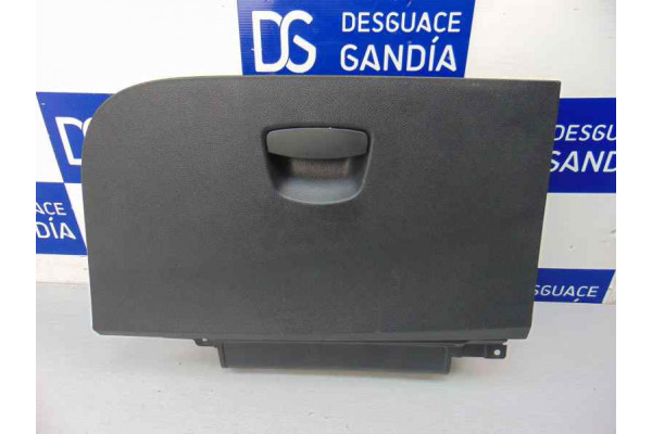 GUANTERA| SEAT- 1.0 TSI 95CV 999CC|6P1857103 - 2015