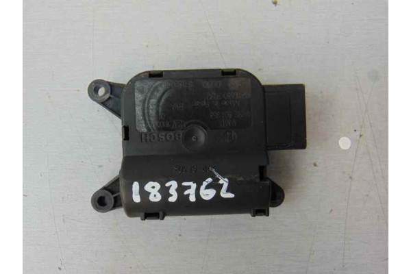 MOTOR APERTURA TRAMPILLAS CLIMATIZADOR  AUDI A6  2.7 TDI 180CV 2698CC 2004 4F0820511A