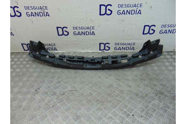 MOLDURAS TRASERAS| RENAULT- 1.6 16V (DZ0U, DZ1B, DZ1H) 110CV 1598CC|850420005R GUIA CENTRAL PARAGOLPES TRASERO - 2009