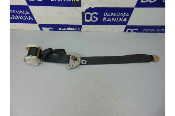 CINTURON SEGURIDAD TRASERO IZQUIERDO| TOYOTA- 2.0 D-4D (CUR10_) 116CV 1995CC|3 FILA - 2004