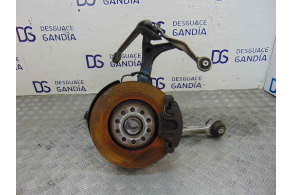 MANGUETA DELANTERA IZQUIERDA  AUDI A6  2.8 QUATTRO 193CV 2771CC 2000 8D0407257