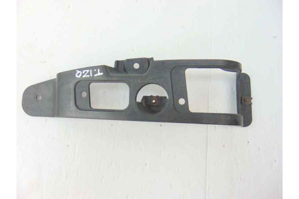 MOLDURAS TRASERAS| BMW- 3.0 D 204CV 2993CC|51123400957 IZQUIERDA - 2004