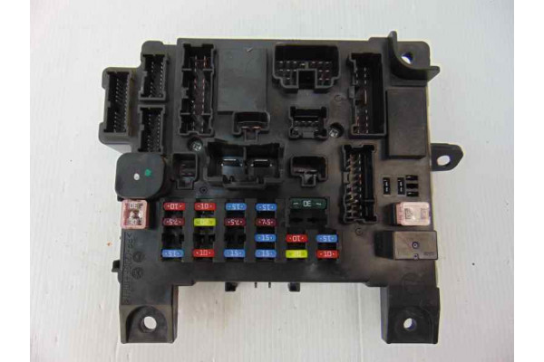 CAJA RELES / FUSIBLES  MITSUBISHI ASX   2010 8637A641