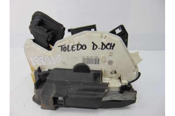 CERRADURA PUERTA DELANTERA DERECHA| SEAT- 1.6 TDI 105CV 1598CC|5E1837016A 7 PIN - 2014