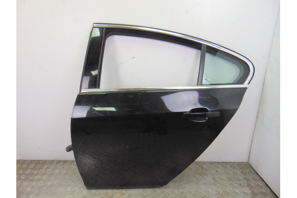 PUERTA TRASERA IZQUIERDA  OPEL INSIGNIA A  2.0 CDTI (68) 160CV 1956CC 2010 NEGRO