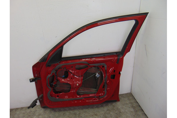 PUERTA DELANTERA DERECHA  BMW 1  123 D 204CV 1995CC 2009 ROJO