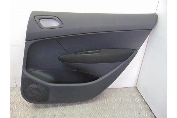 GUARNECIDO PUERTA TRASERA DERECHA  PEUGEOT 308  1.6 16V 120CV 1598CC 2009 96809645