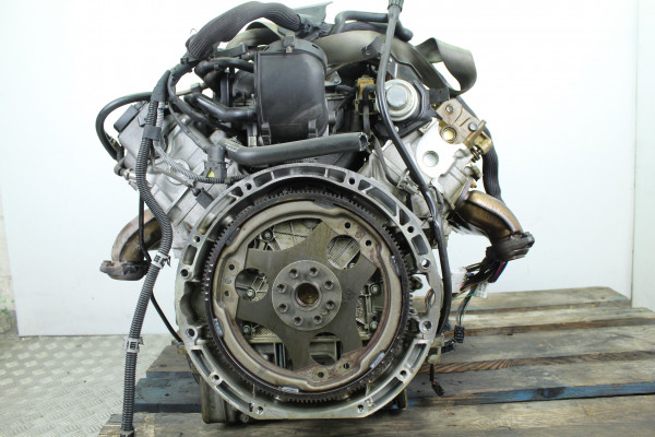 MOTOR COMPLETO| MERCEDES-BENZ- 500 (230.475) 306CV 4966CC|113963 ***ROTO POR EL GOLPE TAPA BALANCINES DE LA CULATA DERECHA Y TAP