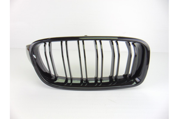 REJILLA PARAGOLPES DERECHA  BMW 3  328 I 245CV 1997CC 2012