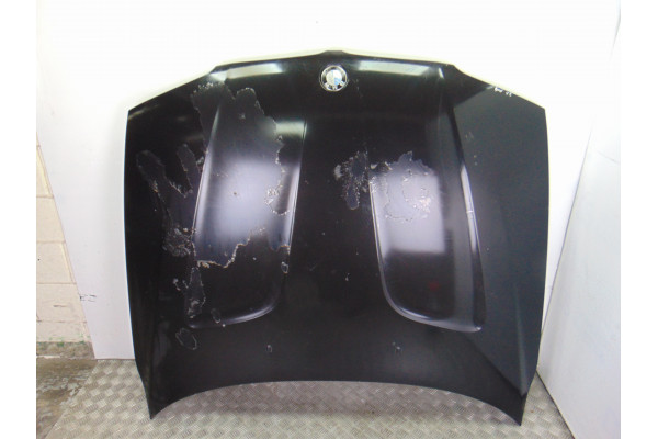 CAPOT| BMW- 2.0 D 150CV 1995CC|NEGRO **PINTURA SALTADA Y EMBLEMA ROTO*** - 2005