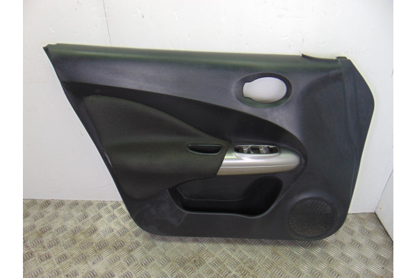 GUARNECIDO PUERTA DELANTERA IZQUIERDA  NISSAN JUKE  1.5 DCI 110CV 1461CC 2013